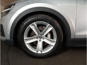 Audi Q8 55 TFSI qu Kamera Leder Klima Kamera WINTERREIEFN