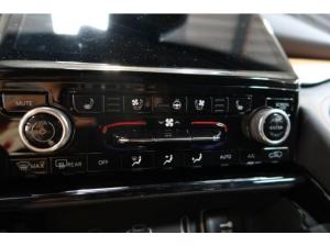 Jeep Grand Cherokee Summit Reserve PHEV 4Xe 2.0