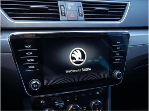 Skoda Superb Combi Style 2,0l TDI DSG *AHK STANDH. 360°*