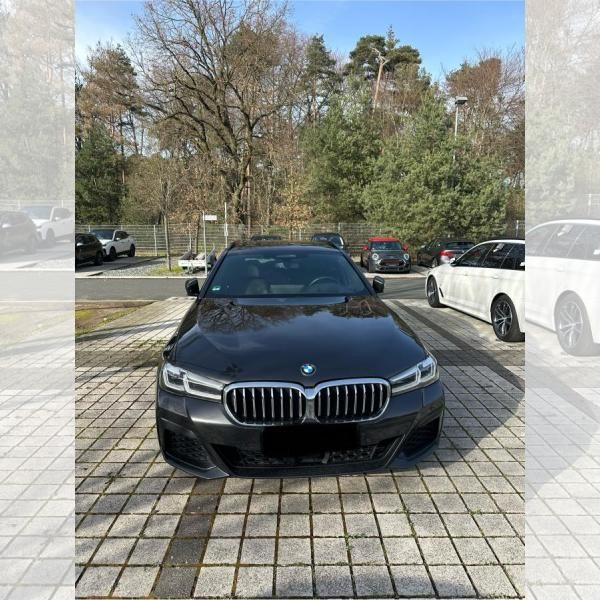 Foto - BMW 530 xDrive