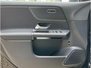 Mercedes-Benz GLA 200 d, Entry Advanced, Rückfahrkamera,  LED Scheinwerfer, AHK