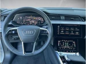 Audi Q8 e-tron 55 quattro S line LED