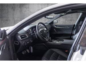 Maserati Ghibli SQ4 Modena S MY22