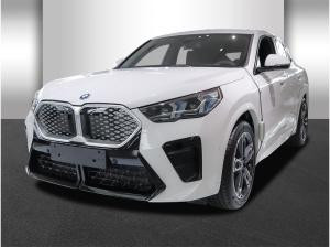 BMW iX2 xDrive30 | M Sport Paket | Innovations Paket | Head-Up Display | Sofort verfügbar !