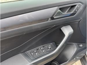 Volkswagen T-Roc Style 1.5 TSI DSG IQ DRIVE NAVI KAMERA 18"