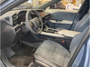 Lexus RZ 450e Launch Paket