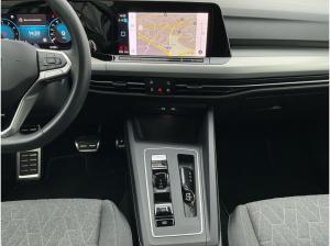 Volkswagen Golf VIII Life 1.5 eTSI DSG AHK Navi AppConnect