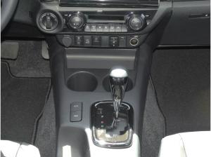 Toyota Hilux 2,8D 4x4 DC+Invincible +AHK+Navi+R.Kamera+