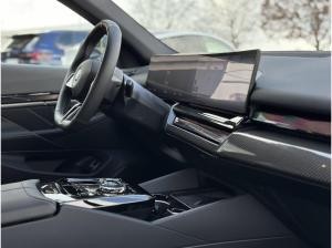 BMW i5 M60 xDrive | UPE 128.270 | Limousine Sportpaket Head-Up DAB