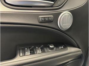 Alfa Romeo Stelvio Veloce MY24 2.0 Turbo Q4 AHK 21" Panoramadach