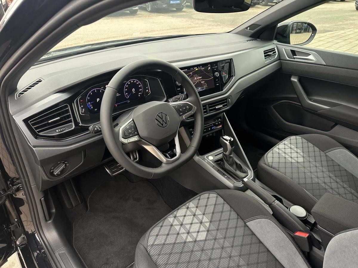 Volkswagen Taigo R-Line 1.0 TSI OPF 115 DSG ULTRAPAKET! (UVP 42.665 €/ SOFORT) NAVI|BEATS|IQ.LIGHT|IQ.DRIVE|BLACK|PRO