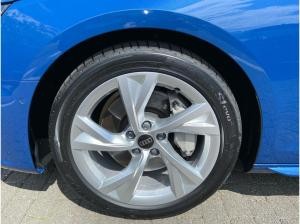 Audi A4 Avant 45 TFSI qu. S line *LED*AHK*Tour*