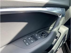 Audi A6 Avant sport 40TDI S tronic AHK, Tour, Business, Leder, Matrix, Kamera