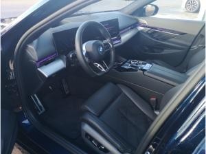 BMW i5 eDrive40 M-Sport/AHK/Panorama UPE:101.450