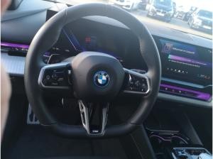 BMW i5 eDrive40 M-Sport/AHK/Panorama UPE:101.450