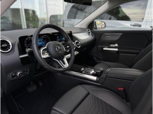 Mercedes-Benz GLA 180 Progressive+LED+SHZ+7G-DCT+CarPlay