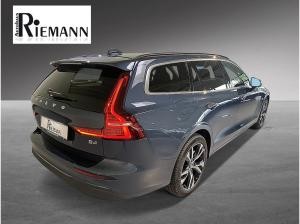 Volvo V60 Kombi Core B4 + Fahrassistenz-Paket