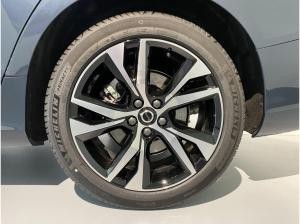 Volvo V60 Kombi Core B4 + Fahrassistenz-Paket