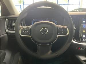Volvo V60 Kombi Core B4 + Fahrassistenz-Paket