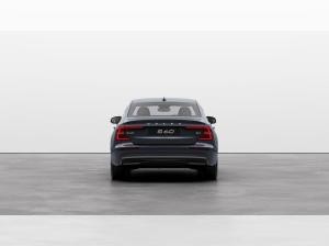 Volvo S60 B4 Mild-Hybrid Plus Dark 20", Leder, Panorama, Harman  & Kardon, Fahrassistent + Pilot