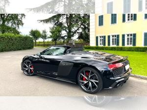 Audi R8 Spyder V10 performance quattro, inkl. Voll-Folierung, 8-fach Bereift