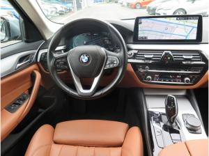 BMW 530 E-Hybrid Touring Kamera Navi Leder Sitzheizung LED 8-fach