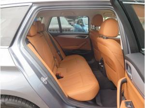BMW 530 E-Hybrid Touring Kamera Navi Leder Sitzheizung LED 8-fach