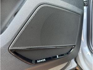 Audi RS Q3 S tronic Sonos Matrix-LED RS-AGA