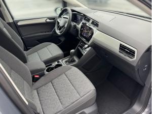 Volkswagen Touran MOVE 1.5 l TSI DSG *7-Sitzer*AHK*RFK*NAV* !! sofort verfügbar !!