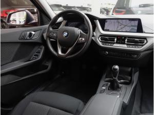 BMW 116 i Navi, Lenkradheiz., SHZ, Komfortzugang, Aut. Heckklappe, LED, Tempomat