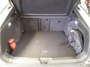 Volkswagen ID.5 Pro 150kW AHK Komfort Infotainment Assistenz Interieur