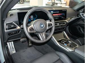 BMW i4 M50 Klimaaut. Glasdach Adaptives Fahrwerk