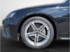 Audi A4 Avant 40 TDI S tronic quattro S line