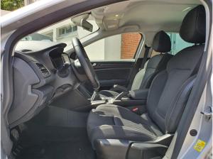 Renault Megane IV Grandtour dCi 115 Limited Kamera Sitzheizung Navi div. Farben