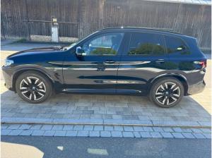 BMW iX3 SportsActivity M Carbonschwarz metallic