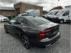 Volvo S60 B4 Plus Dark Mild Hybrid ACC H&K LED