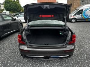 Volvo S60 B4 Plus Dark Mild Hybrid ACC H&K LED