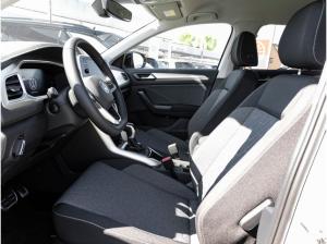 Volkswagen T-Roc 1,5 TSI DSG Move LED AHK App-Connect 17"
