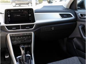 Volkswagen T-Roc 1,5 TSI DSG Move LED AHK App-Connect 17"