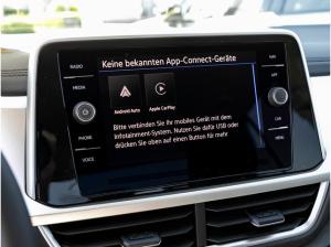 Volkswagen T-Roc 1,5 TSI DSG Move LED AHK App-Connect 17"