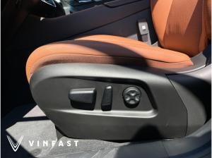 VinFast VF8 PLUS | 🔋⚡️10 Jahre Garantie - Panorama-Schiebedach - Umfang. ADAS Paket⚡️