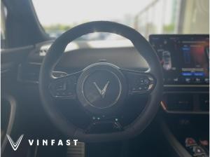 VinFast VF8 PLUS | 🔋⚡️10 Jahre Garantie - 4x4 Antrieb - Umfang. ADAS Paket⚡️