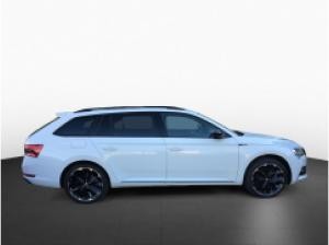 Skoda Superb Combi Sportline 4x4 AHK+Pano+Columbus++