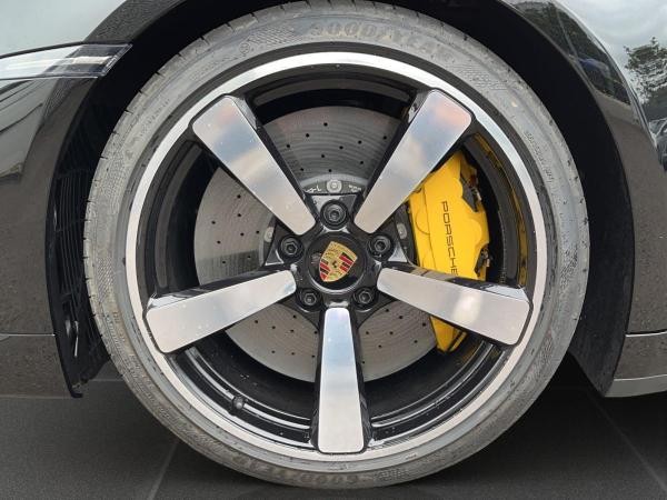 Foto - Porsche 992 (911) Turbo S Burmester,Servo+,PDLS+,Sportabg.