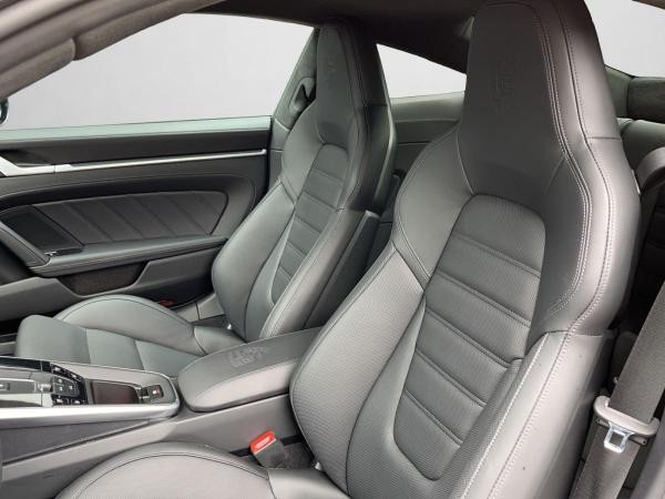 Foto - Porsche 992 (911) Turbo S Burmester,Servo+,PDLS+,Sportabg.