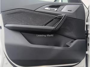 BMW iX1 eDrive20 AHK Komfortzugang Sitzhzg. Vorn