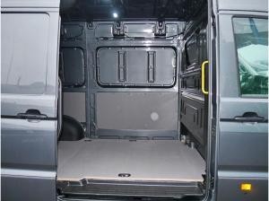 Volkswagen Crafter 35 Kasten MR HD 2,0TDI 130KW LED AHK NAV
