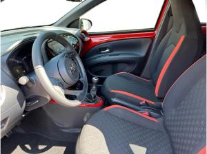 Toyota Aygo X 1,0 5-Trg Team D *SHZ*Alu*Lager*