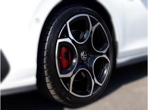 Volkswagen Golf VIII Lim. 2.0 TSI GTI