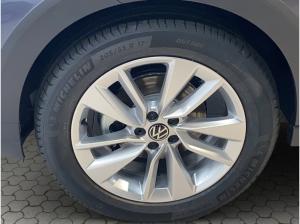 Volkswagen Taigo 1.0 TSI DSG Move Navi+AHK sofort !!!